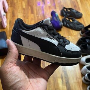 Puma Black and White Sneakers Classic Design